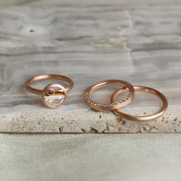 Beneath a celestial sky: bespoke wedding ring commission