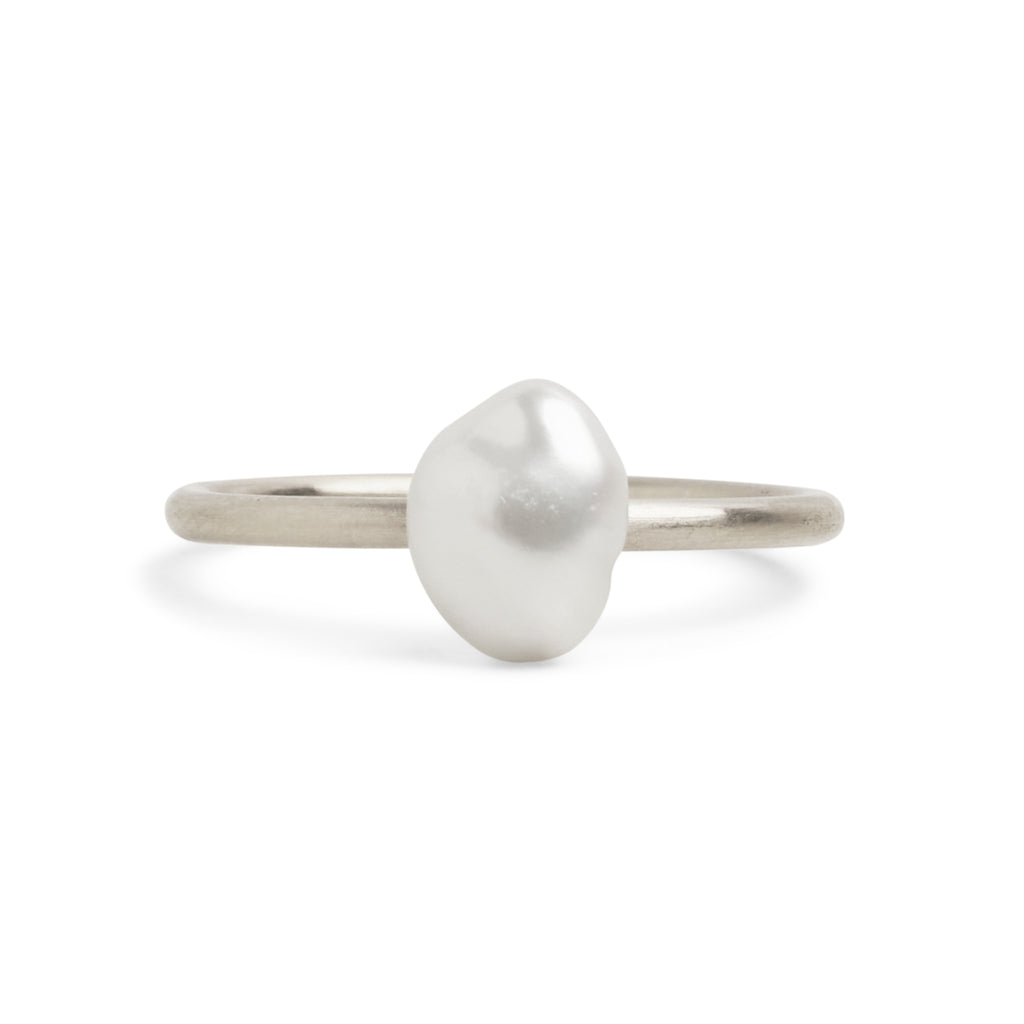 Baroque Pearl Medium Silver Ring