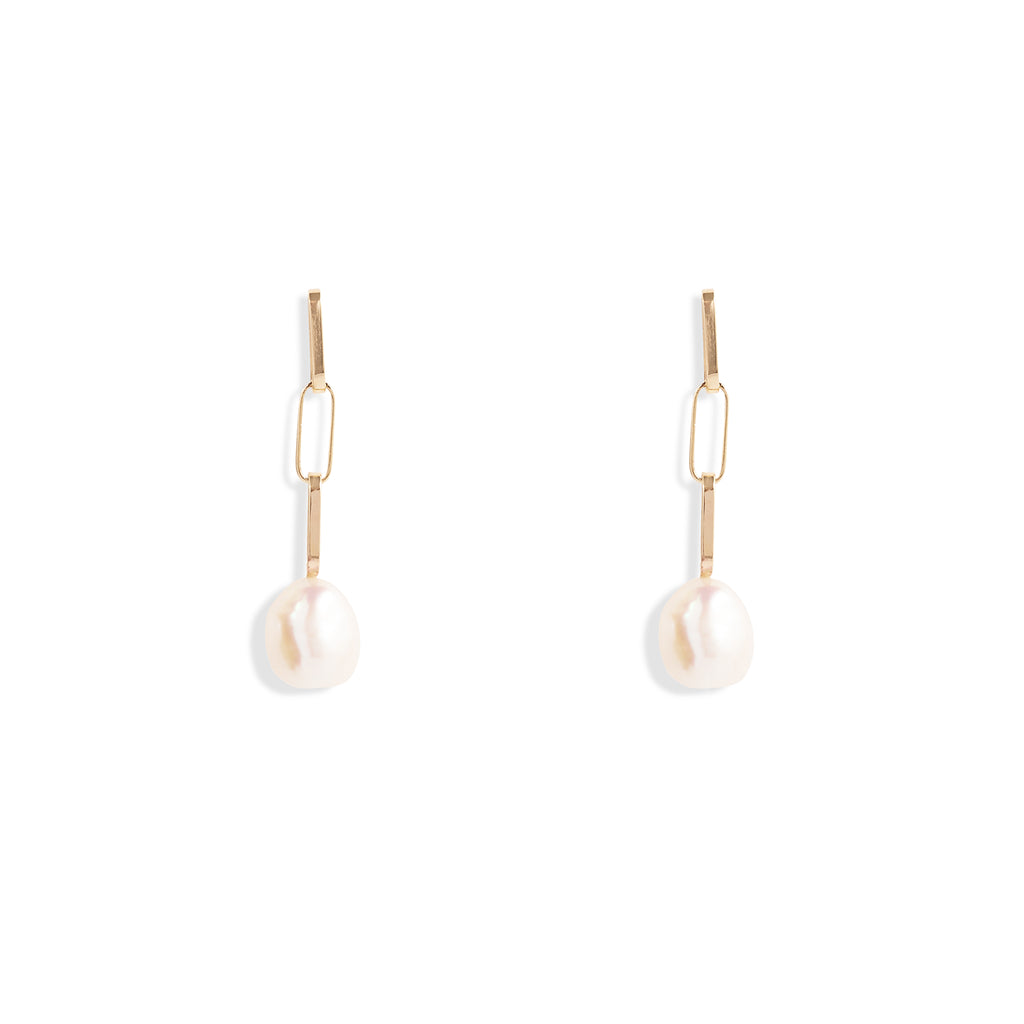 Baroque Pearl Drop Short Link Earrings